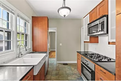 324 Woodrow Avenue, High Point, NC 27262 - Photo 15