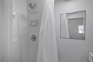 415 S Poplar St, Winston-Salem, NC 27101 - Photo 35