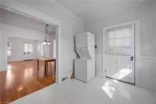 415 S Poplar St, Winston-Salem, NC 27101 - Photo 27