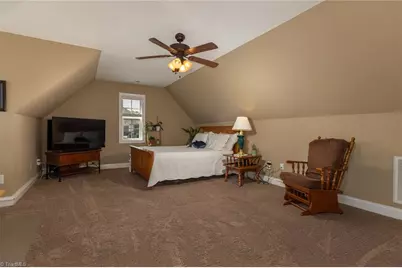 106 Breckenridge Drive, Thomasville, NC 27360 - Photo 33