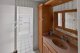 5401 Bayberry Ln, Greensboro, NC 27455 - Photo 13