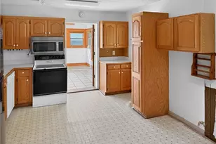 5401 Bayberry Ln, Greensboro, NC 27455 - Photo 5