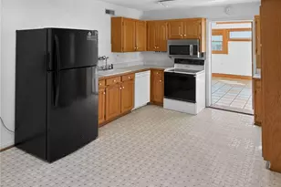 5401 Bayberry Ln, Greensboro, NC 27455 - Photo 7