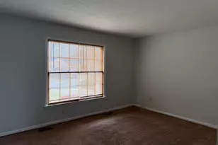 618 Crescent Dr, Reidsville, NC 27320 - Photo 5