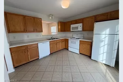 4325 River Bluff Terrace, Greensboro, NC 27409 - Photo 19