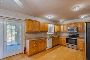 11325 Glade Valley Rd, Ennice, NC 28623 - Photo 19