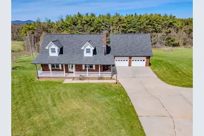 11325 Glade Valley Road, Ennice, NC 28623 - Photo 5