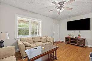 1615 Rankin Rd, Greensboro, NC 27405 - Photo 7