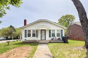 212 E Moore Ave, High Point, NC 27263 - Photo 3