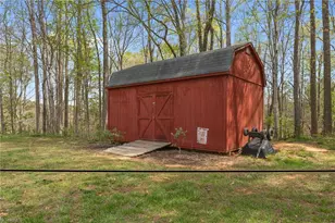 233 Rock Spring Dr, Reidsville, NC 27320 - Photo 27