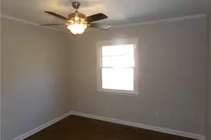 3915 Valley Ct, Winston-Salem, NC 27106 - Photo 13