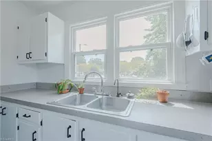 1326 Stonewall Ave, Burlington, NC 27217 - Photo 11