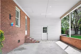 1407 Lambs Ln, Kernersville, NC 27284 - Photo 17