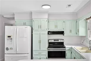 1407 Lambs Ln, Kernersville, NC 27284 - Photo 3