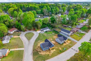 1701 Gavin Dr, High Point, NC 27260 - Photo 27