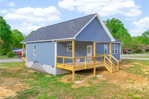 1701 Gavin Dr, High Point, NC 27260 - Photo 25