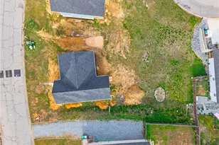 1703 Gavin Dr, High Point, NC 27260 - Photo 23