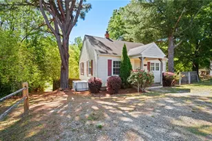 1847 Lower Hopedale Rd, Burlington, NC 27217 - Photo 9