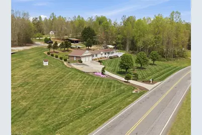 7352 Nc Highway 18, Boomer, NC 28606 - Photo 3