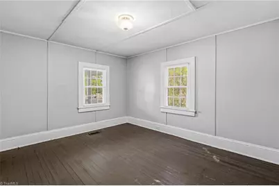 507 Law Street, Greensboro, NC 27401 - Photo 9