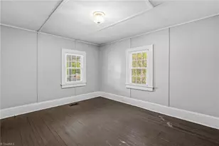 507 Law St, Greensboro, NC 27401 - Photo 9