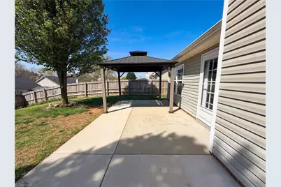 837 Pecan Ridge Circle, Kernersville, NC 27284 - Photo 15