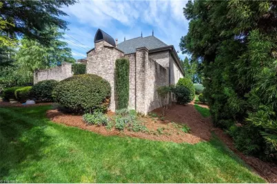 4090 Carriage Manor Cove, Winston-Salem, NC 27106 - Photo 45
