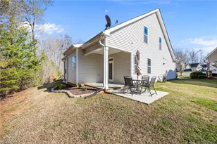 1208 Yellow Wood Dr, Mebane, NC 27302 - Photo 41