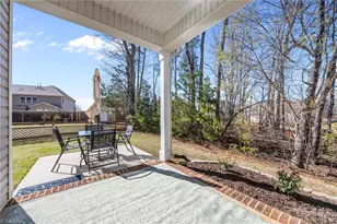 1208 Yellow Wood Dr, Mebane, NC 27302 - Photo 11