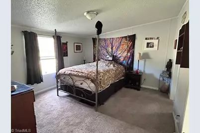 4430 Effie Lane, Walkertown, NC 27051 - Photo 9