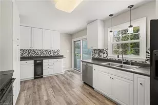 8140 Vance Rd, Kernersville, NC 27284 - Photo 7