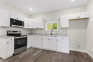 629 Lee St, Eden, NC 27288 - Photo 9