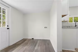 629 Lee St, Eden, NC 27288 - Photo 23