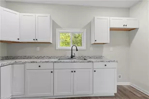 629 Lee St, Eden, NC 27288 - Photo 11