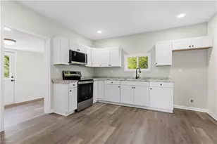 629 Lee St, Eden, NC 27288 - Photo 9