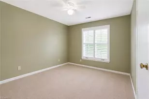 2519 Cottage Pl, Greensboro, NC 27455 - Photo 15