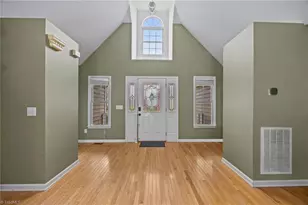 3813 Longmeadow Dr, Mebane, NC 27302 - Photo 3