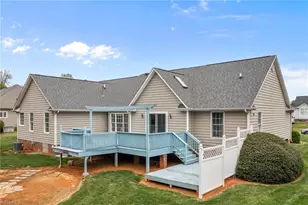 3813 Longmeadow Dr, Mebane, NC 27302 - Photo 25