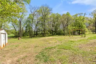 3712 Old 52 Rd, Pinnacle, NC 27043 - Photo 35