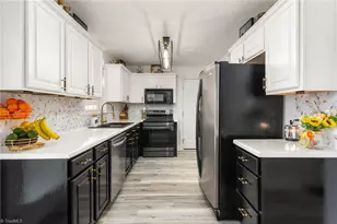 107 Cottonwood Ln, Summerfield, NC 27358 - Photo 15