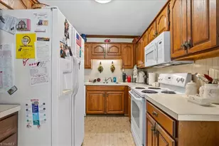 5 Yeardleys Ct, Greensboro, NC 27454 - Photo 15