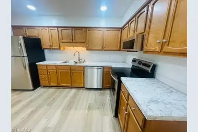 19 Park Village Lane #A, Greensboro, NC 27455 - Photo 7