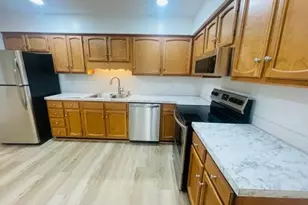 19 Park Village Ln, Greensboro, NC 27455 - Photo 7