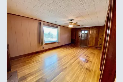 500 W Main Street, Wilkesboro, NC 28697 - Photo 7