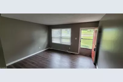 4325 Voss Avenue, Greensboro, NC 27405 - Photo 5