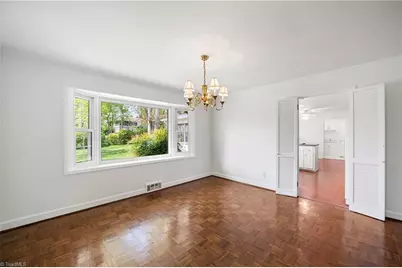 640 Quarterstaff Road, Winston-Salem, NC 27104 - Photo 9