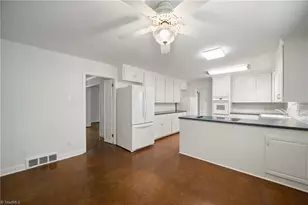 640 Quarterstaff Rd, Winston-Salem, NC 27104 - Photo 11