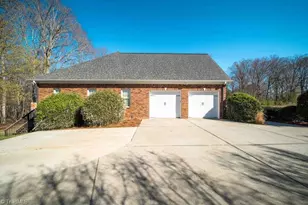 5622 Vance Ridge Ct, Belews Creek, NC 27009 - Photo 45
