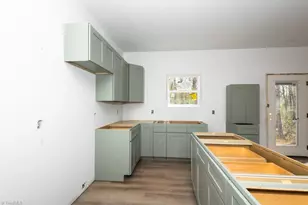 722 Cypress Hill Dr, Eden, NC 27288 - Photo 3