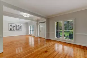 3004 Willow Oak Dr, Greensboro, NC 27408 - Photo 9